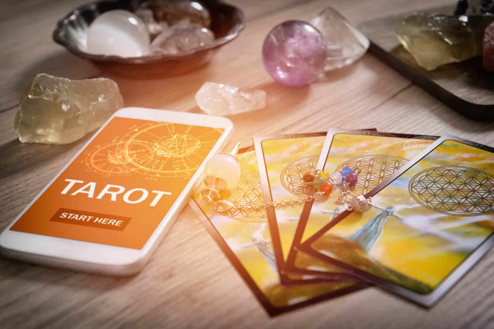 Tarot linije